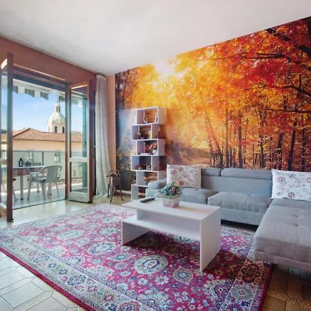 Appartamento House Of Roses Con Vista Duomo Como Luaran gambar