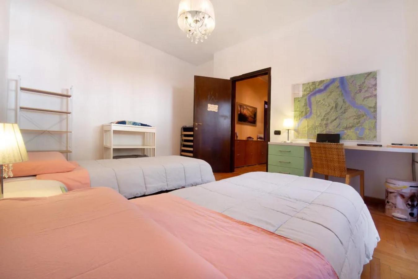 Appartamento House Of Roses Con Vista Duomo Como Luaran gambar