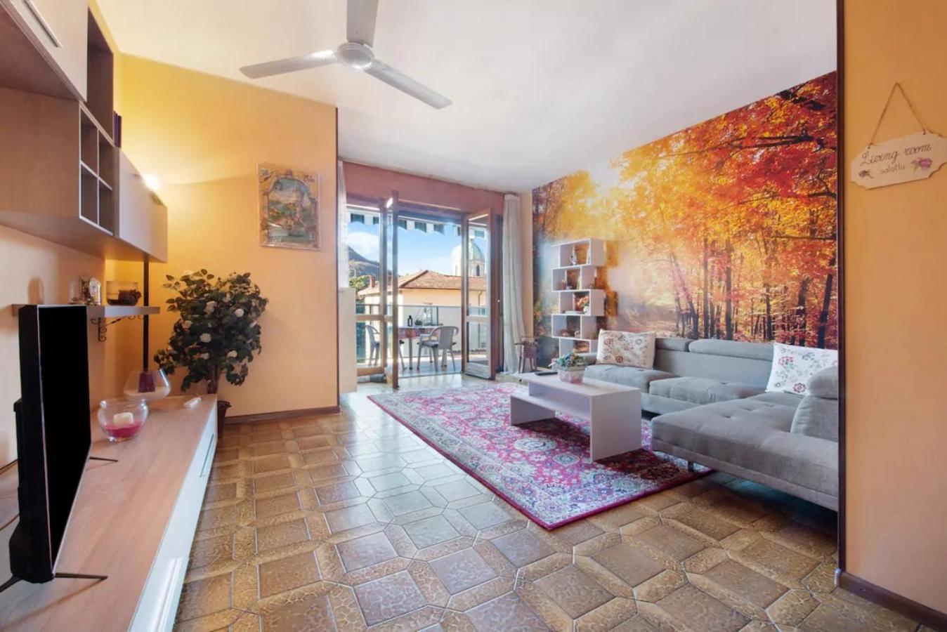 Appartamento House Of Roses Con Vista Duomo Como Luaran gambar
