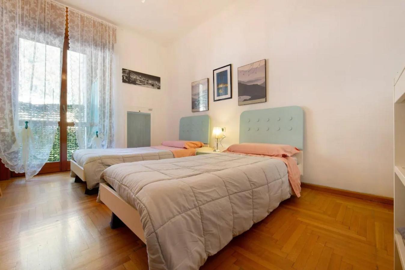 Appartamento House Of Roses Con Vista Duomo Como Luaran gambar