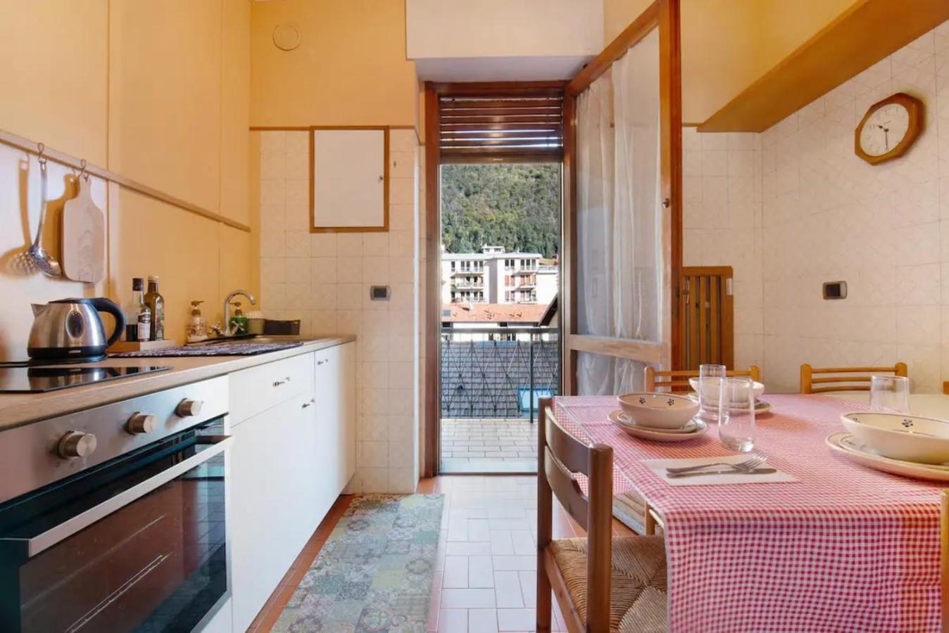 Appartamento House Of Roses Con Vista Duomo Como Luaran gambar