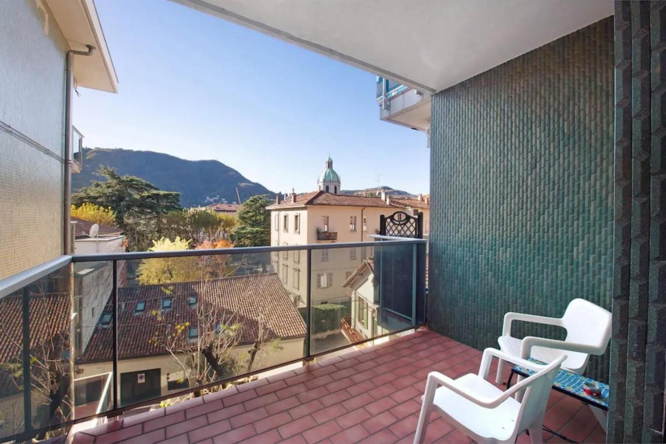 Appartamento House Of Roses Con Vista Duomo Como Luaran gambar